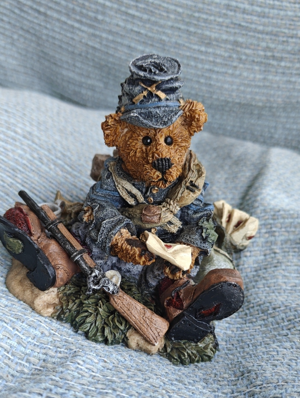 Boyd's Bears "Union Jack....Love Letters" Bearstone Figurine